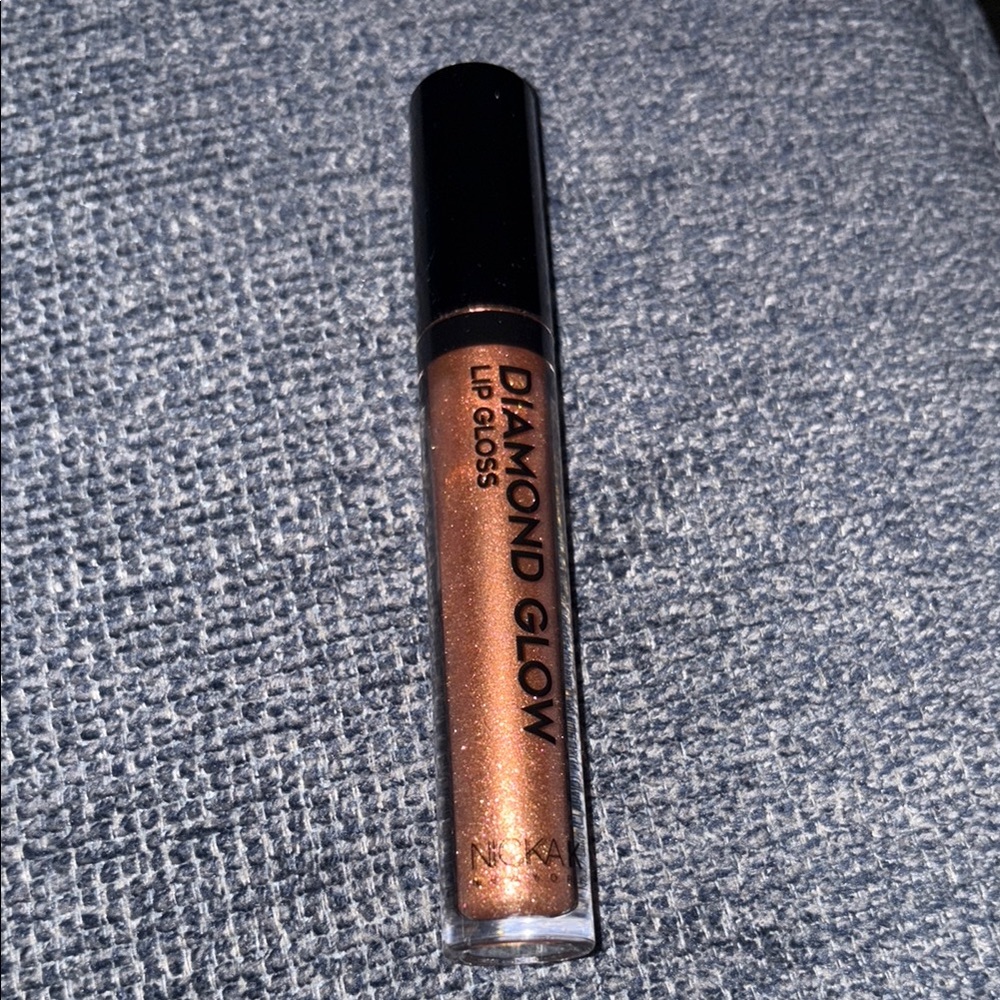 Diamond Glow Lip Gloss - Shimmering Brown